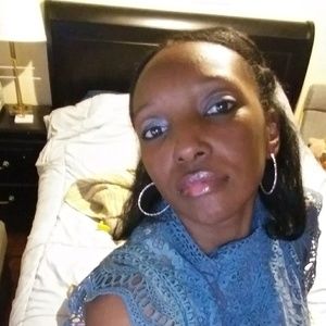 Meet your Posher, Chanel